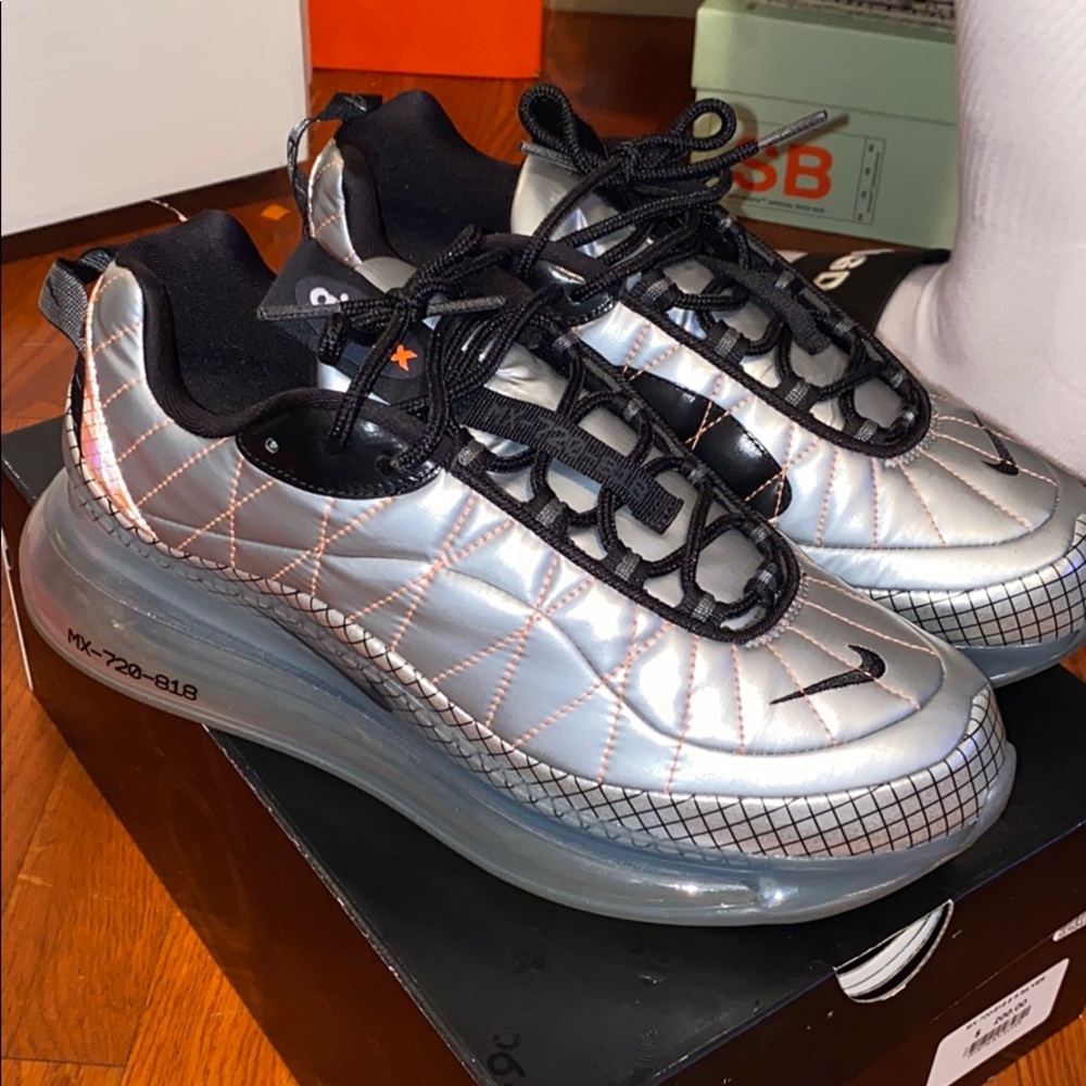 Nike Mx 720-818 Metallic silver total orange